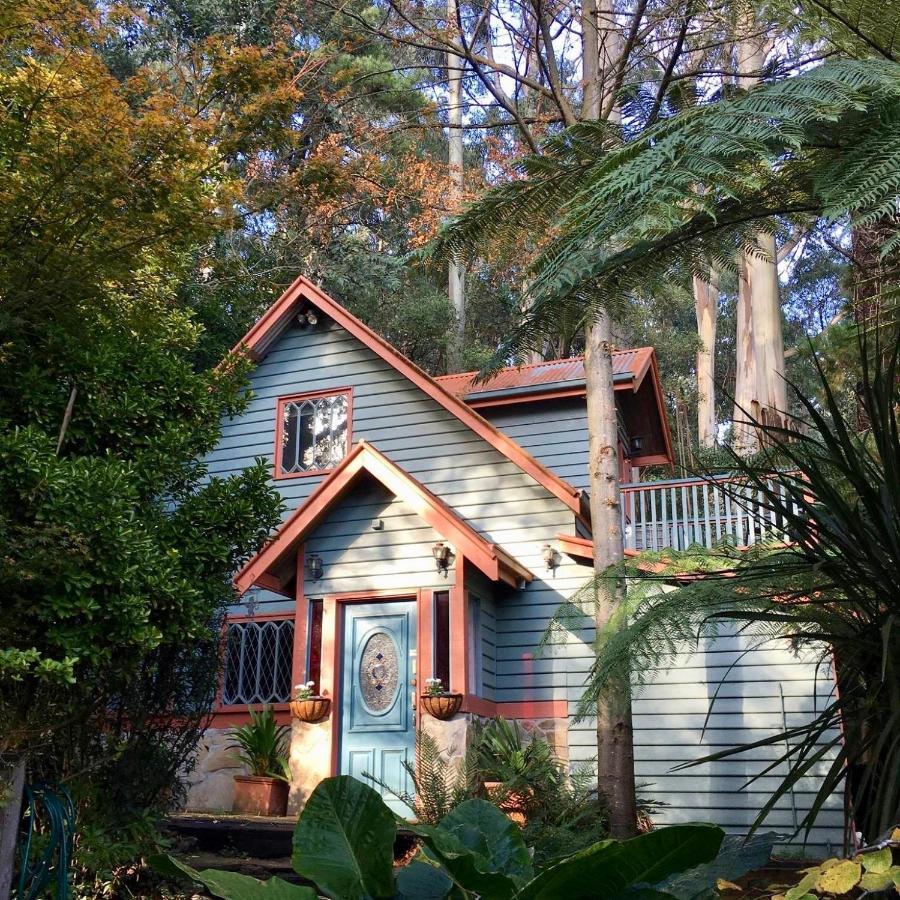 Wild Orchid Olinda Private Luxury Cottage Exterior photo